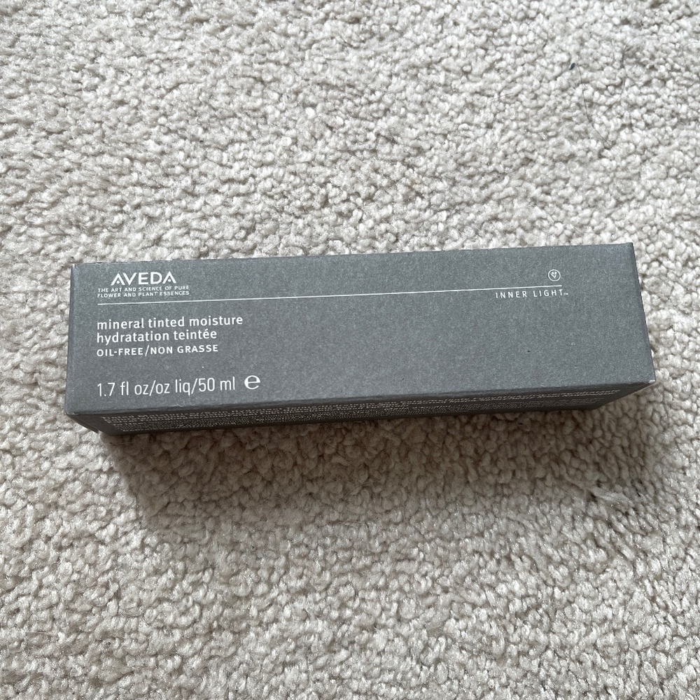 NEW SEALED Aveda Inner Light Mineral Tinted Moisture 01 Aspen 1.7 oz HTF
